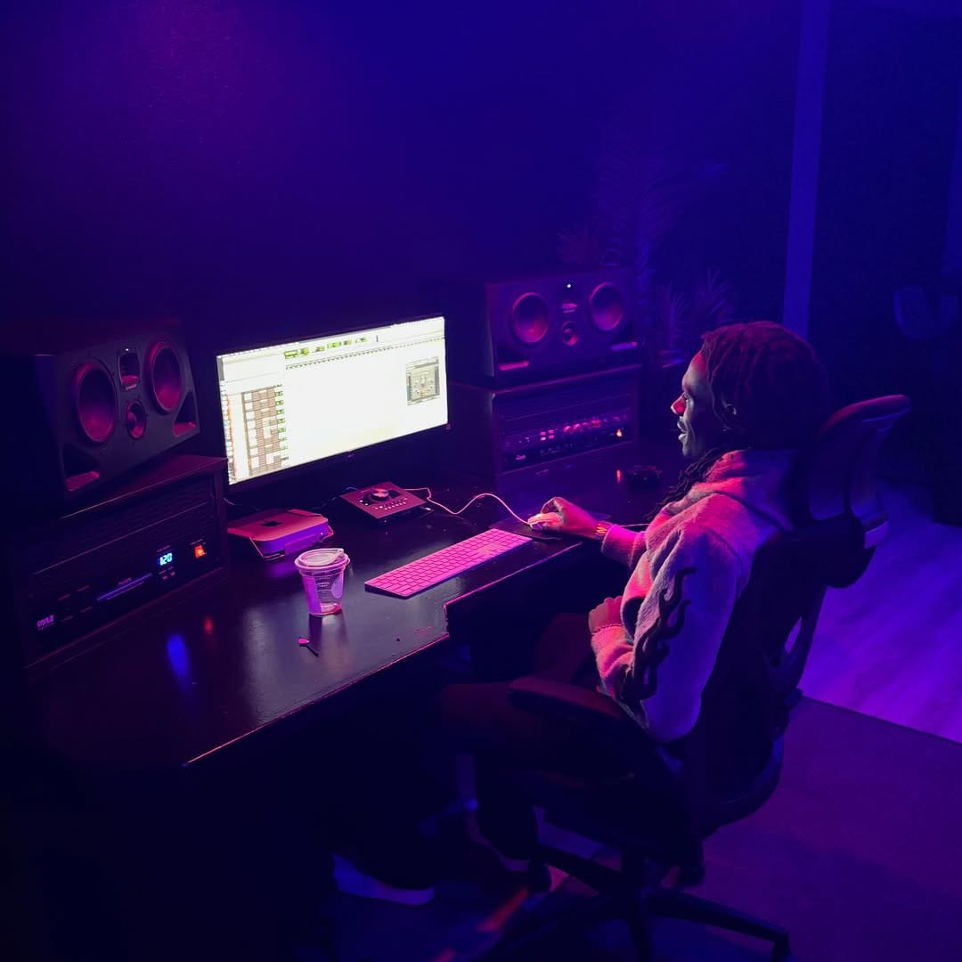Post 6 by Dk Almighty 🧑🏿‍💻💿 on Instagram (carousel)