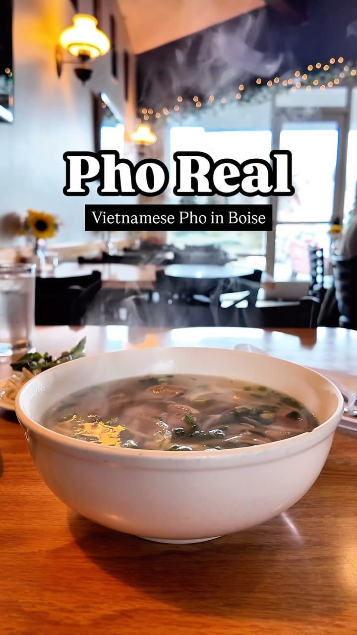 Post 1 by PNW Eats & Sleeps on Instagram (video)