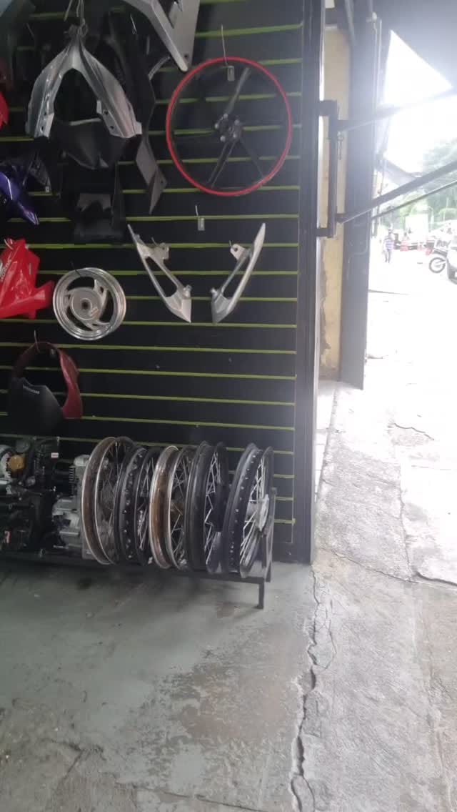 Post 4 by Novo Estilo Moto Peças on Instagram (video)