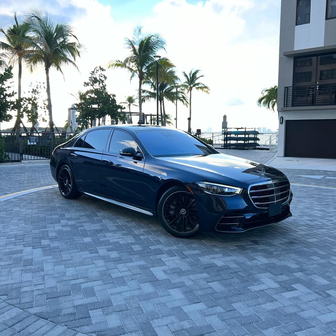 Post 9 by Miami Good Life on Instagram (carousel)