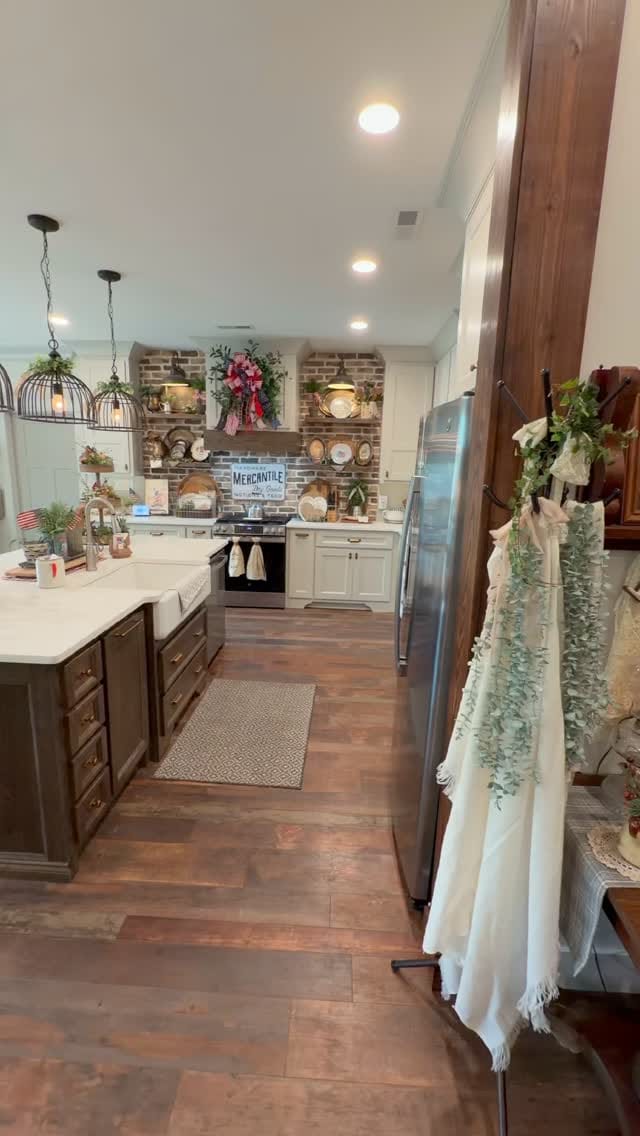 Post 2 by Brooke • Country Farmhouse Style • Vintage Decorating Ideas on Instagram (video)