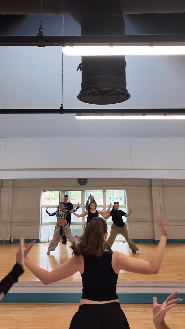 Post 1 by L I A M S A L E on Instagram (video)
