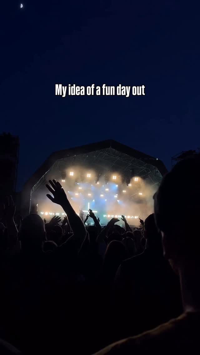 Post 1 by Saskia 🦇 on Instagram (video)