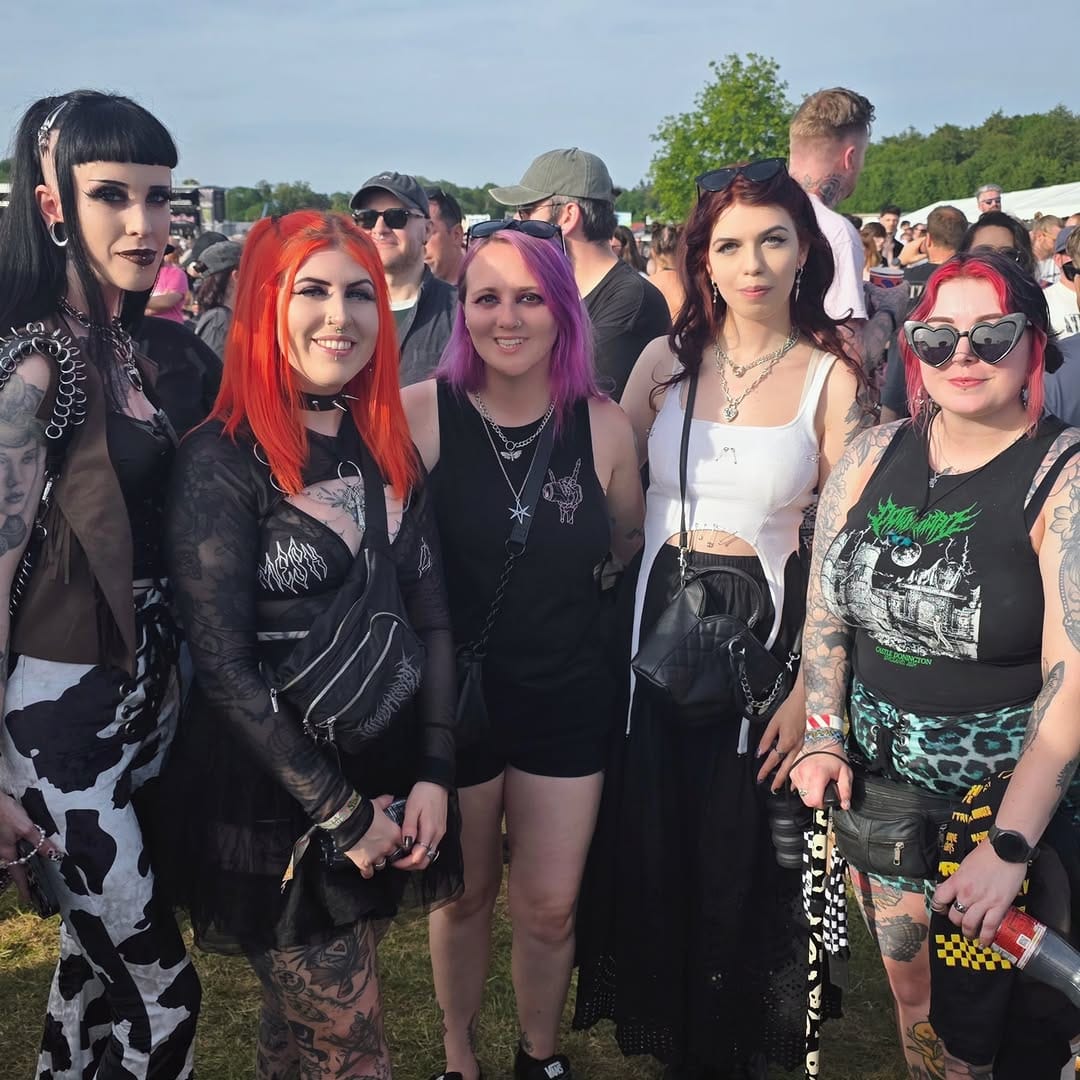 Post 5 by Saskia 🦇 on Instagram (carousel)