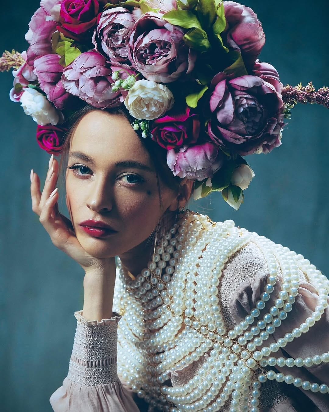 Post 6 by Anastasia Mikulaninec on Instagram (carousel)