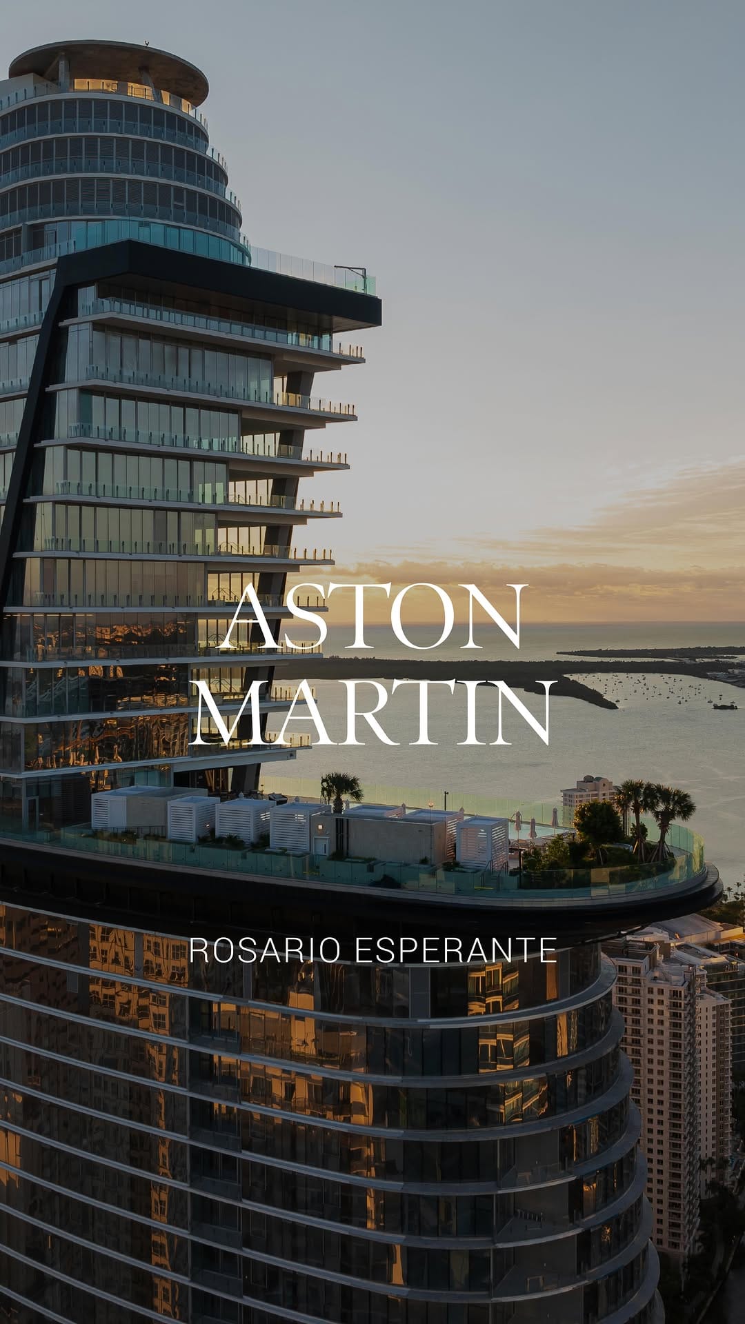 Post 10 by Rosario Esperante on Instagram (video)