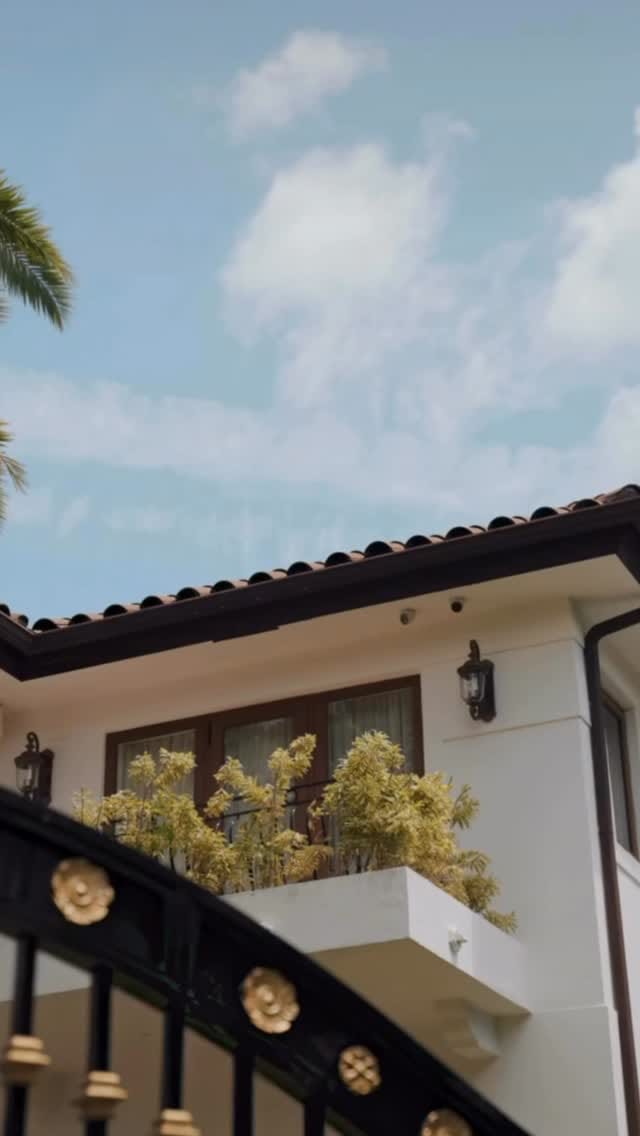 Post 3 by Indy K Group | REALTOR®️ on Instagram (video)