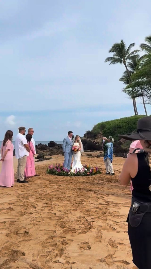 Post 2 by Maui Weddings & Elopements on Instagram (video)