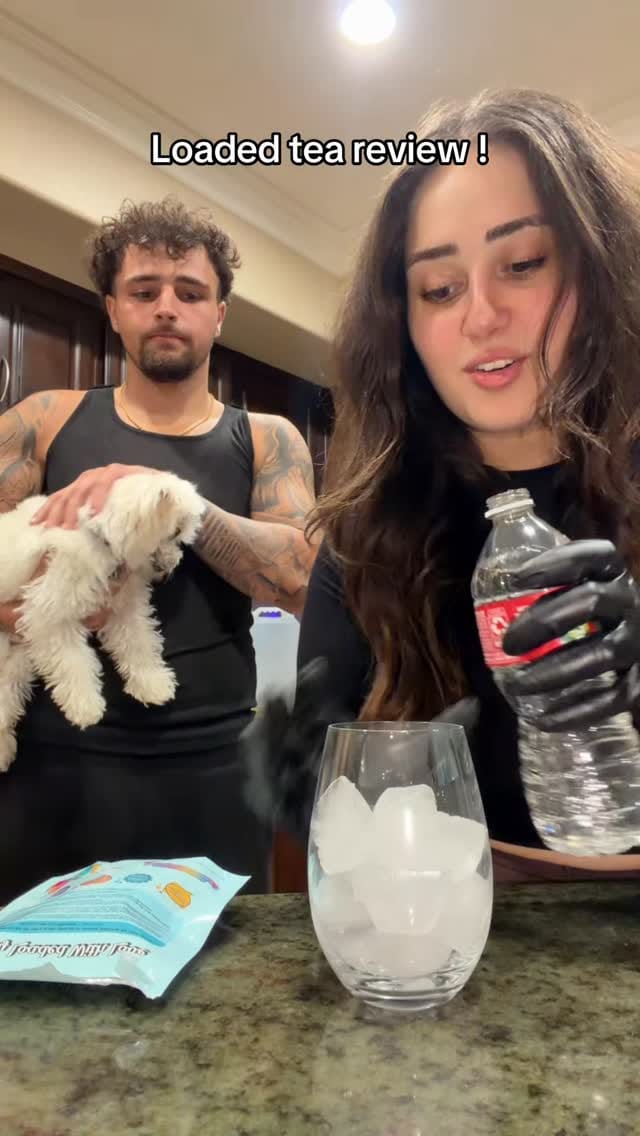 Post 4 by Daniella Tomika on Instagram (video)