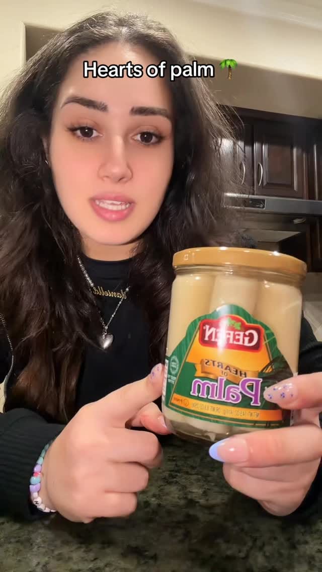 Post 5 by Daniella Tomika on Instagram (video)