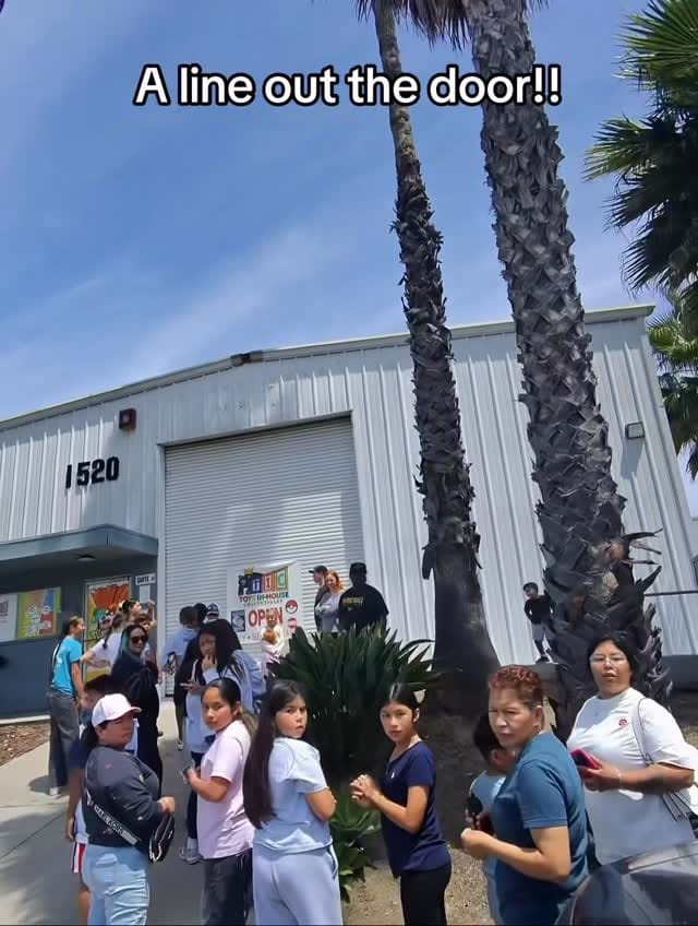 Post 9 by Daniella Tomika on Instagram (video)
