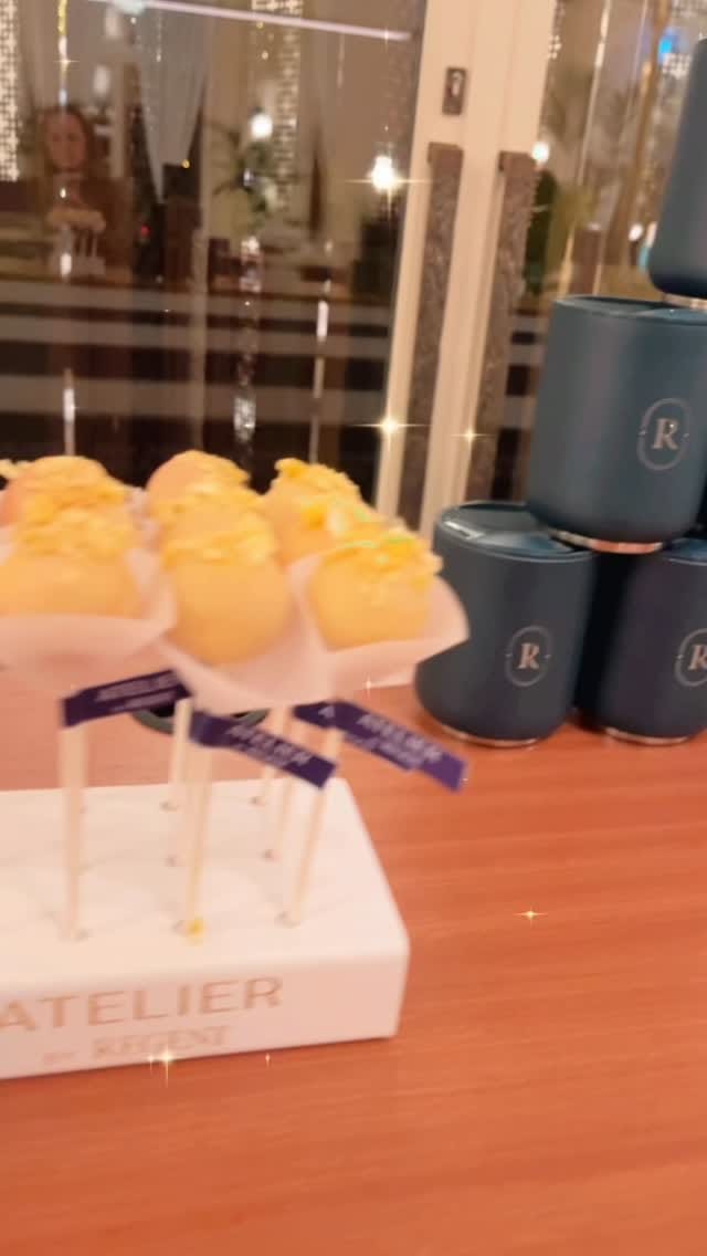 Post 7 by Savile Rose on Instagram (video)