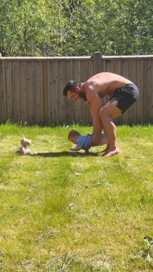 Post 1 by Ross Edgley on Instagram (video)