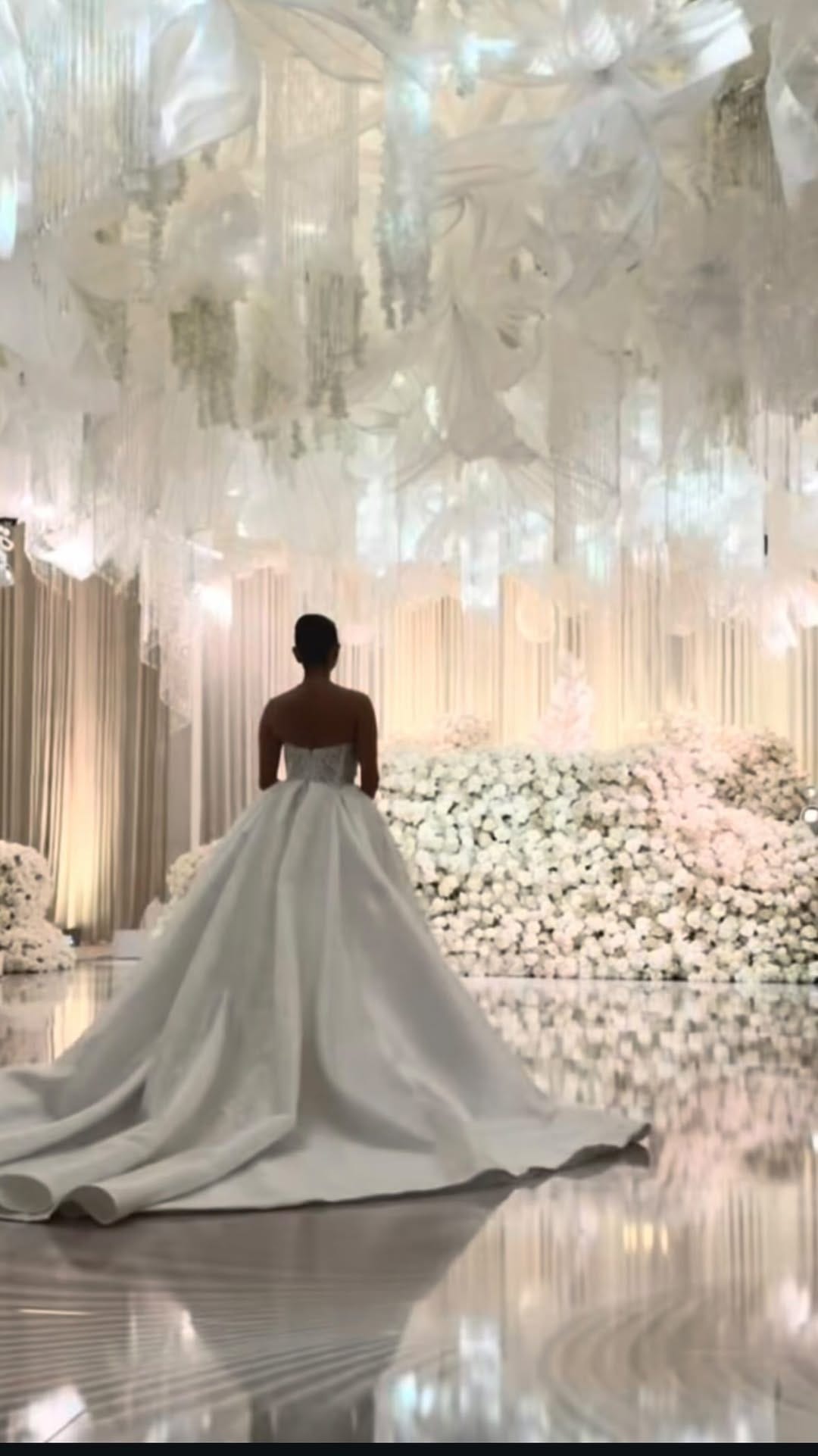 Post 5 by Luxe Event Planner & Designer on Instagram (video)