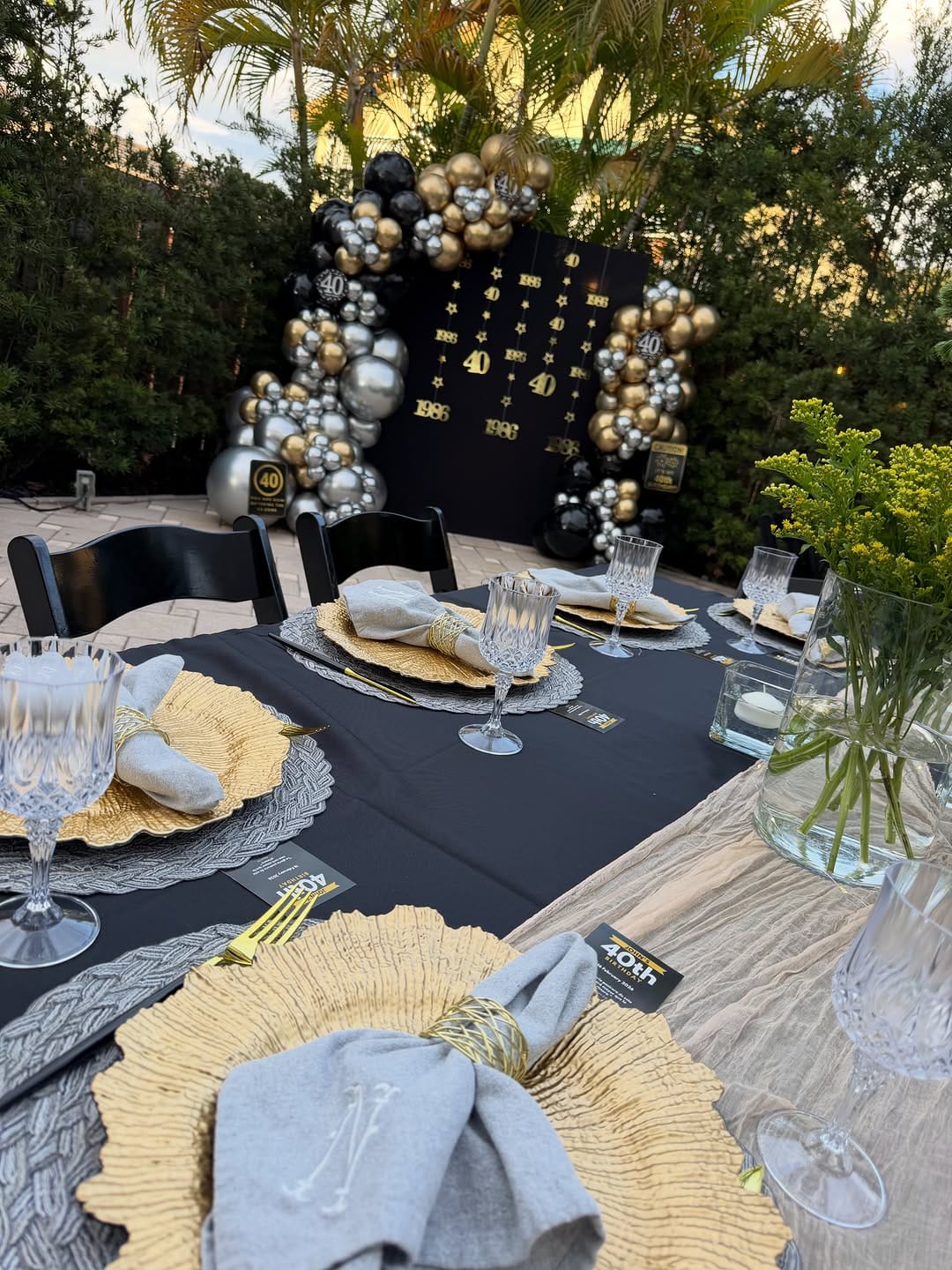 Post 1 by MSM Decor.  Events & balloons on Instagram (carousel)