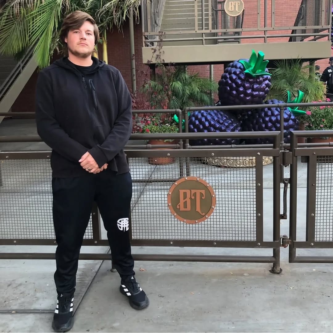 Post 6 by Miles Kenobbie on Instagram (image)