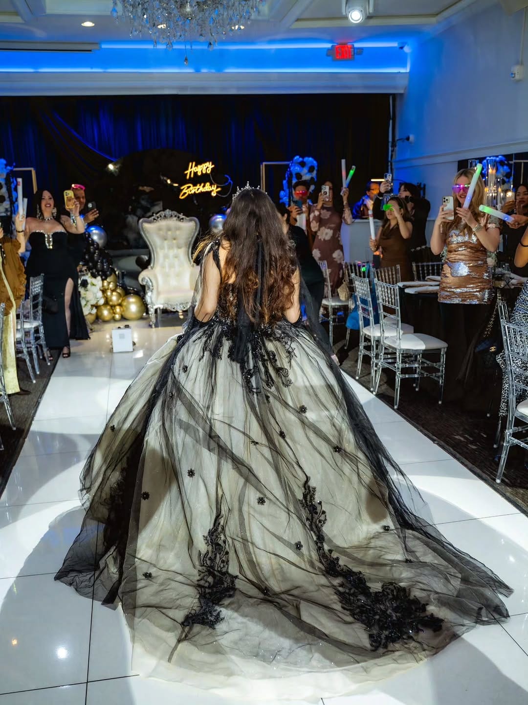 Post 5 by CESAR HALL on Instagram (carousel)