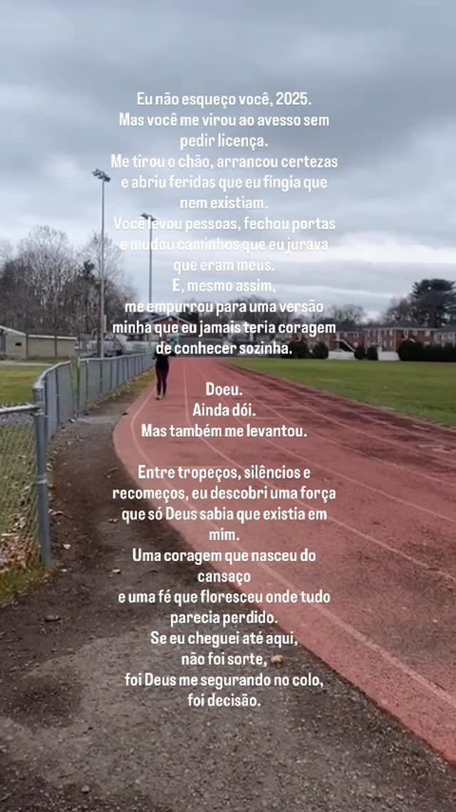 Post 6 by Carol Costa on Instagram (video)