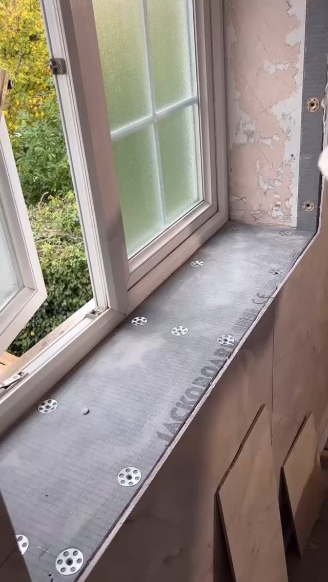 Post 10 by Sebastian on Instagram (video)
