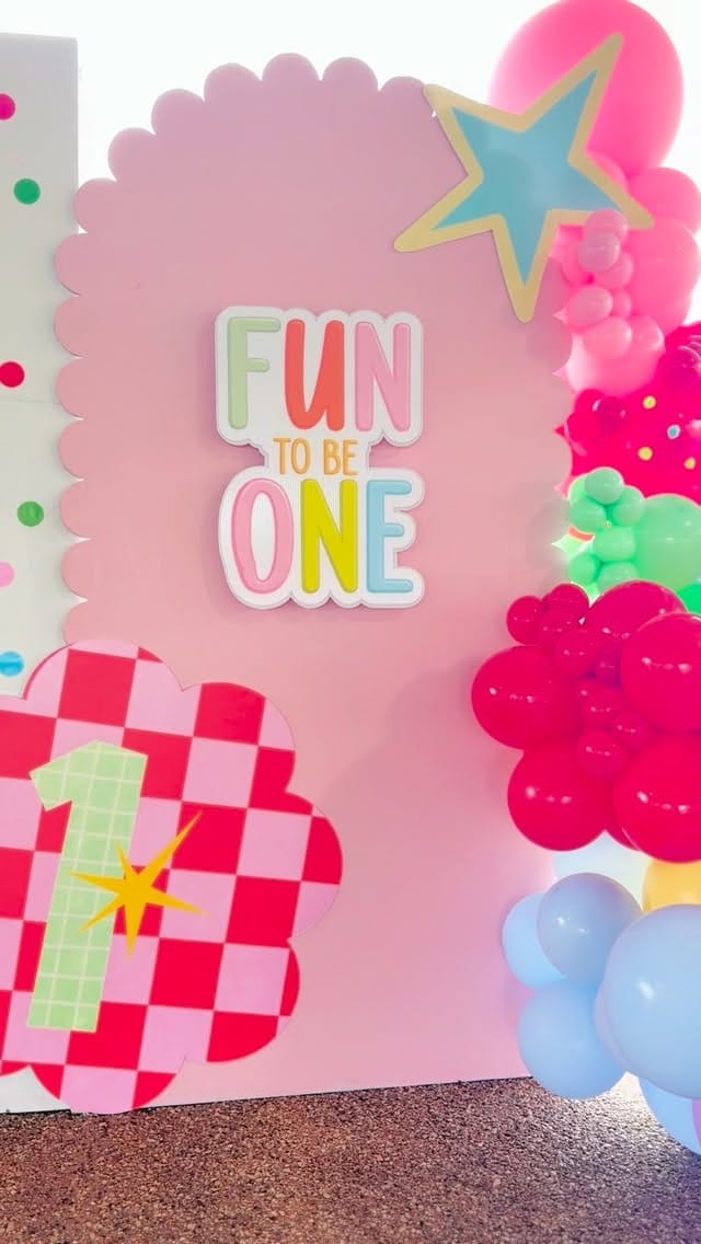 Post 8 by Houston Event Planner| Balloons | Backdrops on Instagram (video)