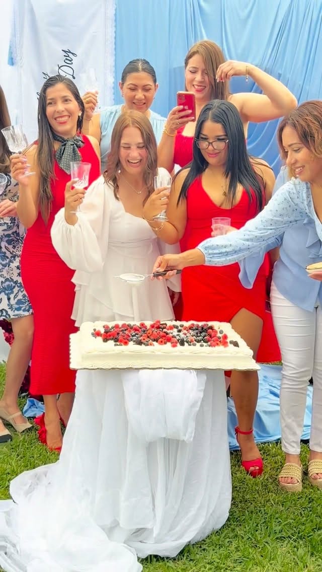 Post 3 by Houston Event Planner| Balloons | Backdrops on Instagram (video)