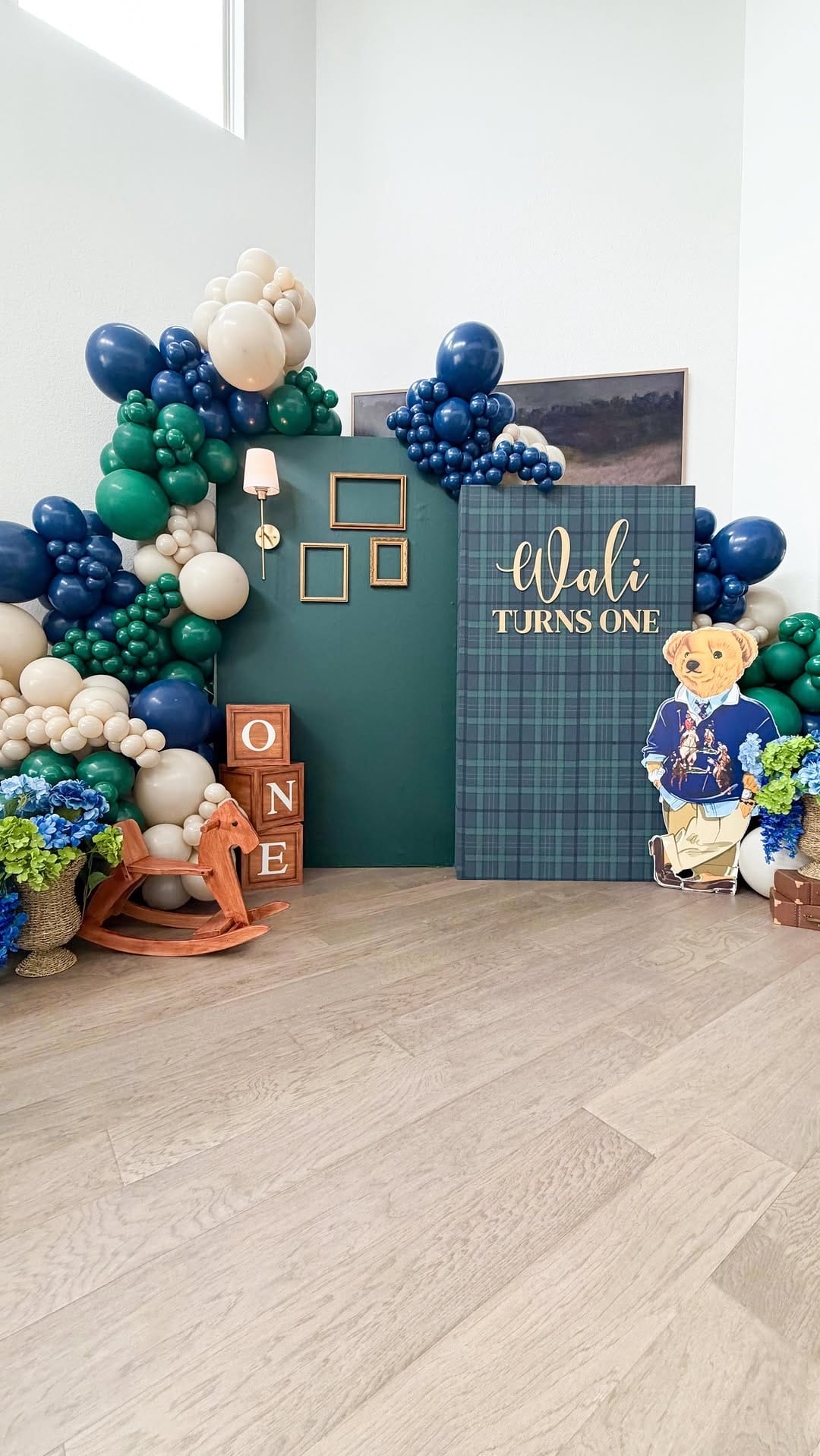 Post 9 by Houston Event Planner| Balloons | Backdrops on Instagram (video)