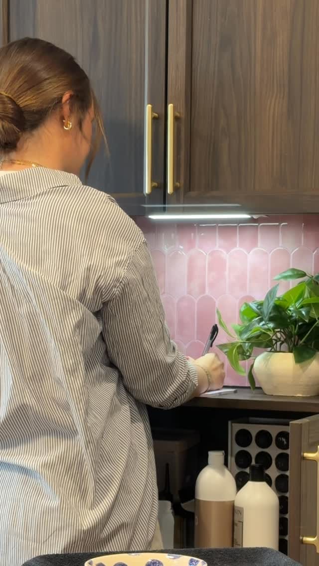 Post 4 by Jenika | ID Hairstylist on Instagram (video)