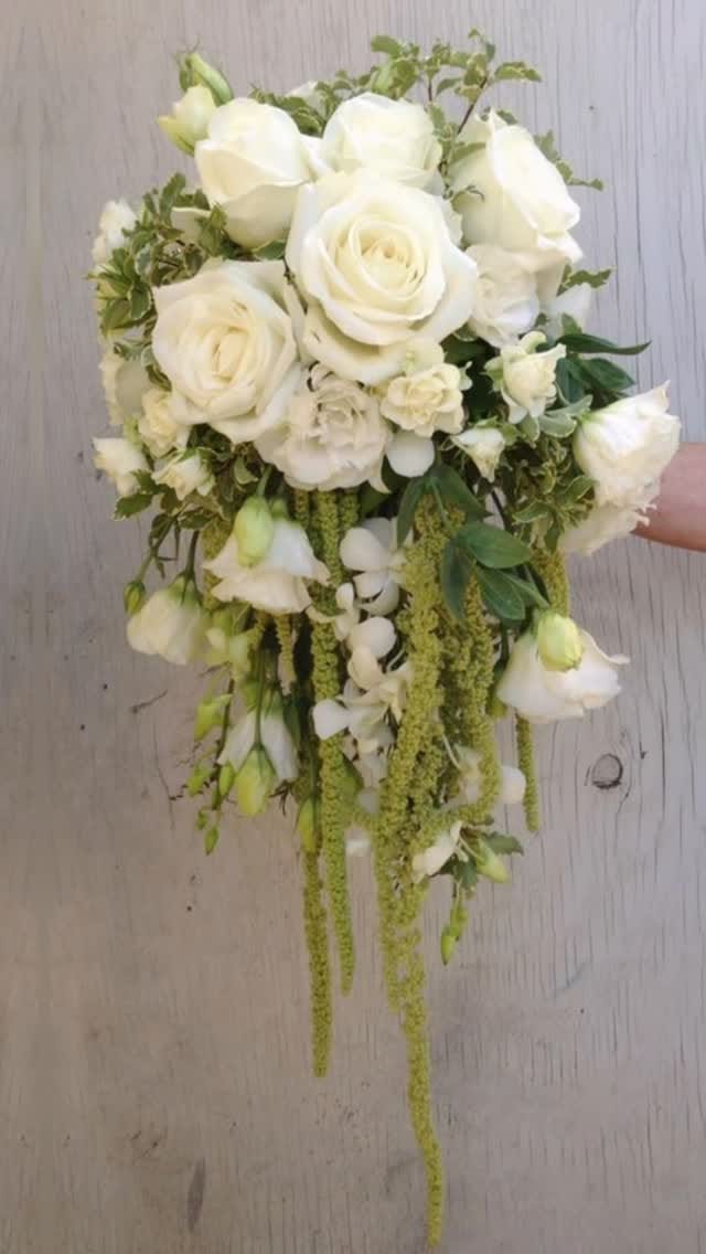 Post 6 by Dutch Ford Farm Wedding & Event Venue on Instagram (video)