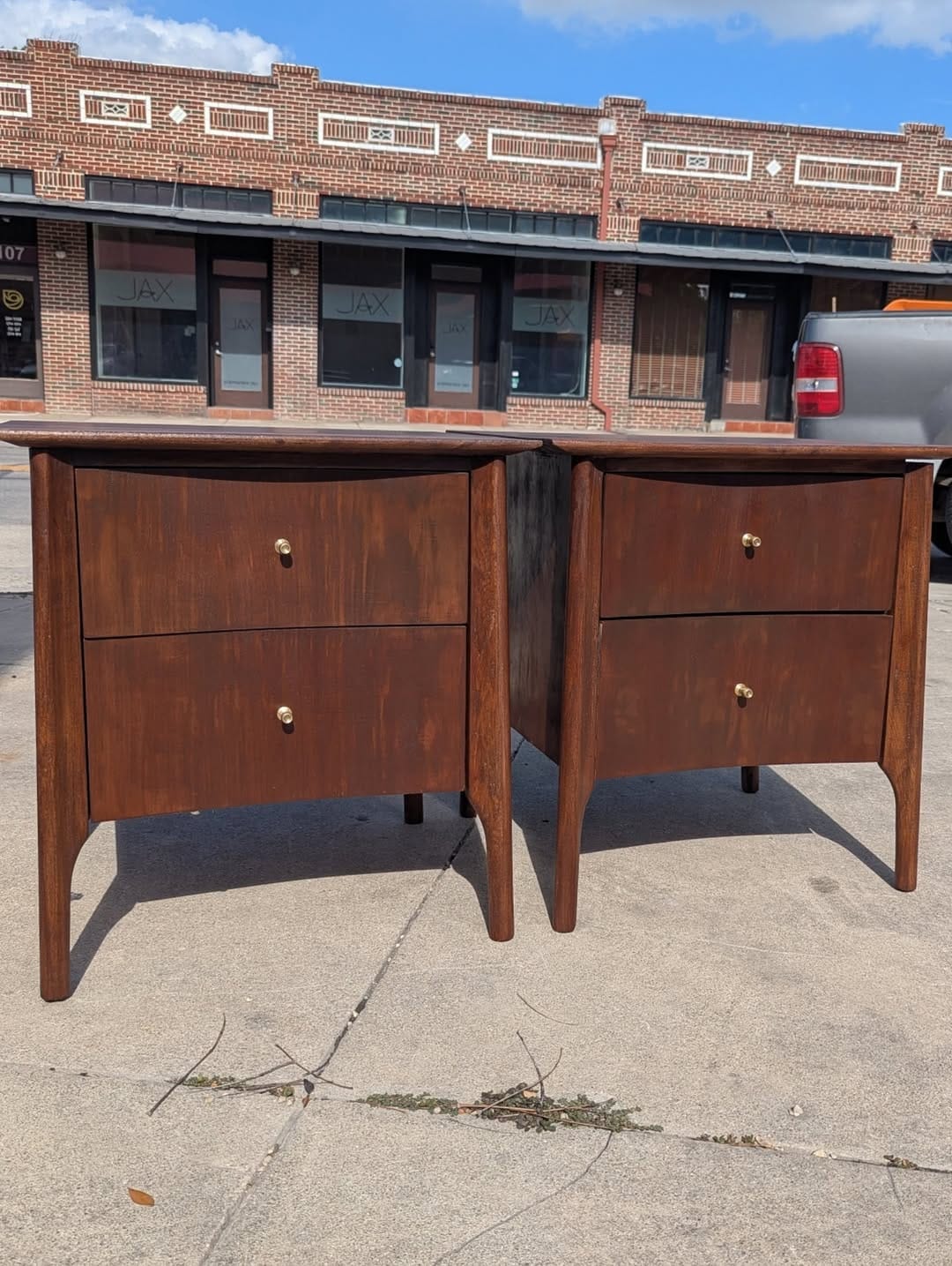 Post 4 by San Antonio Furniture Finders on Instagram (carousel)