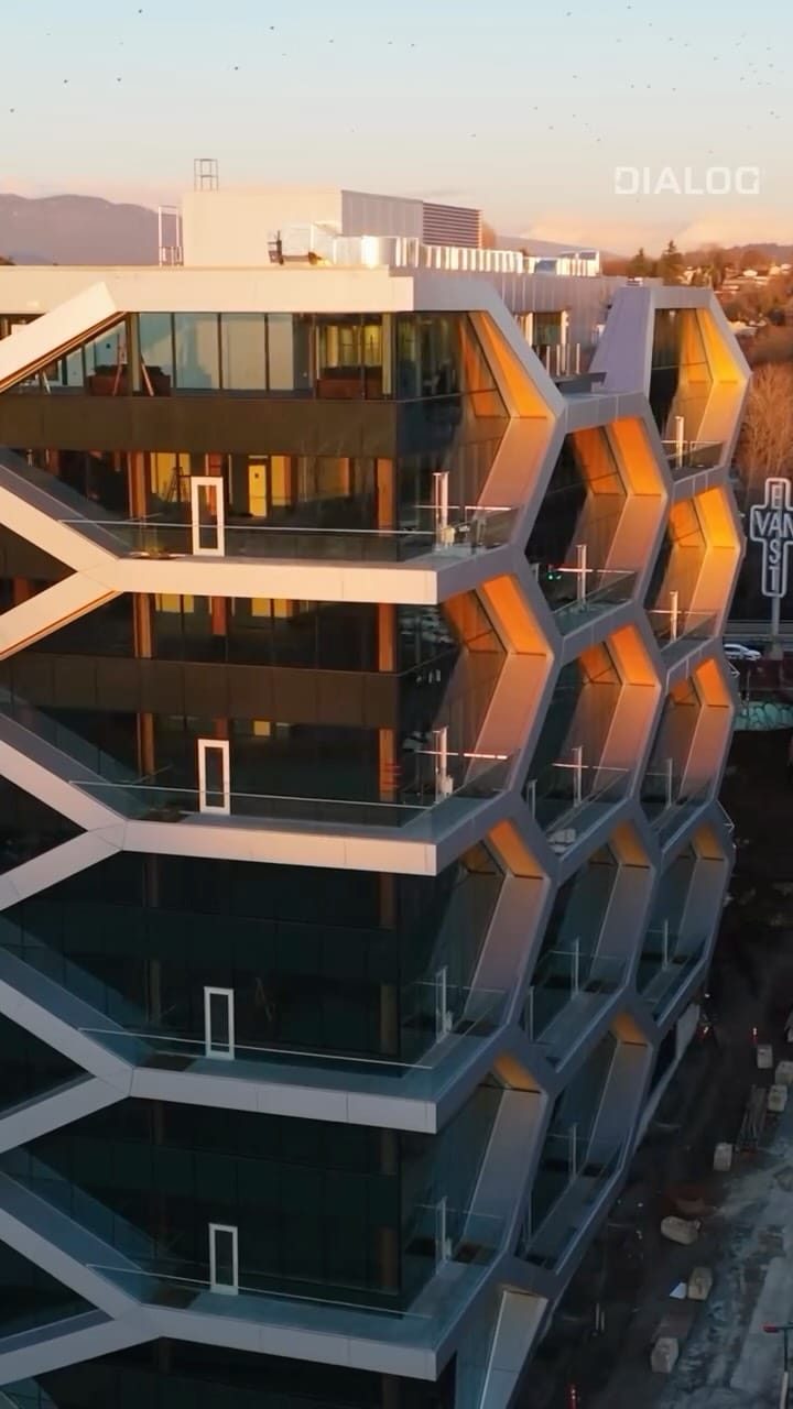 Post 3 by DIALOG on Instagram (video)