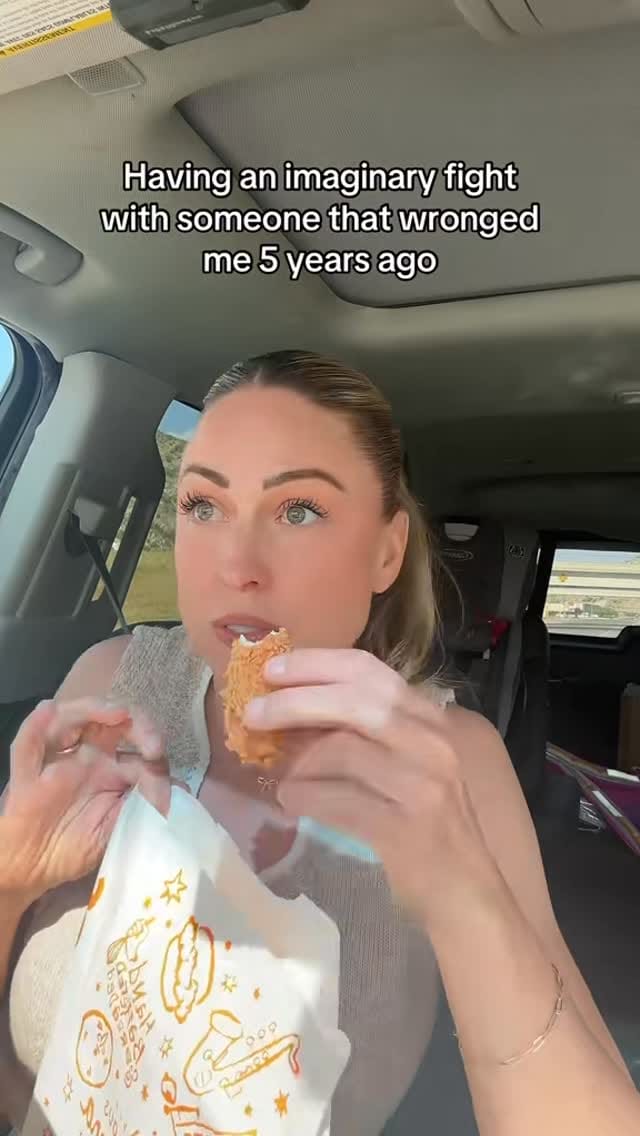 Post 7 by Courtney Dyer on Instagram (video)