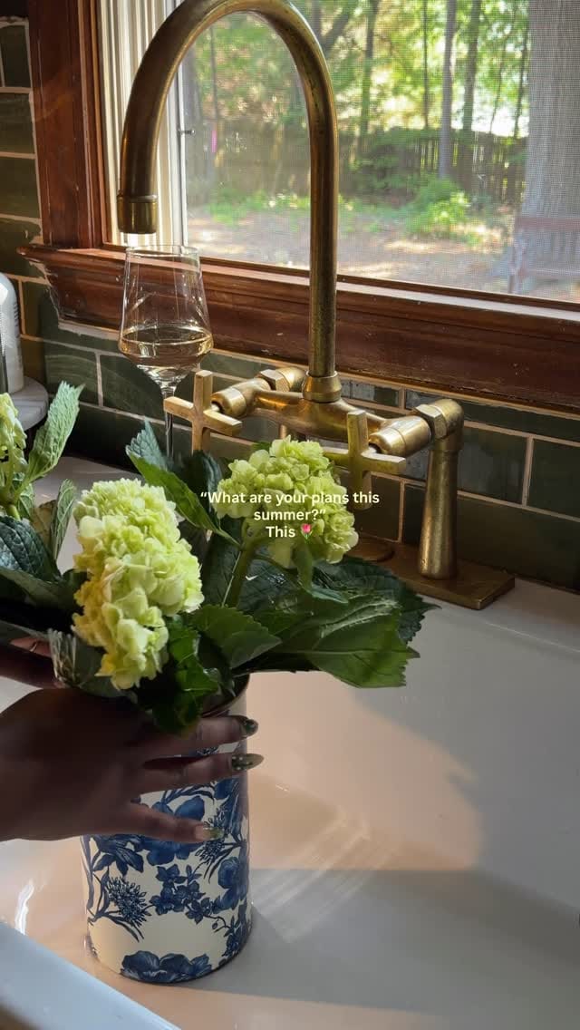 Post 4 by Chizoba Uwakwe on Instagram (video)