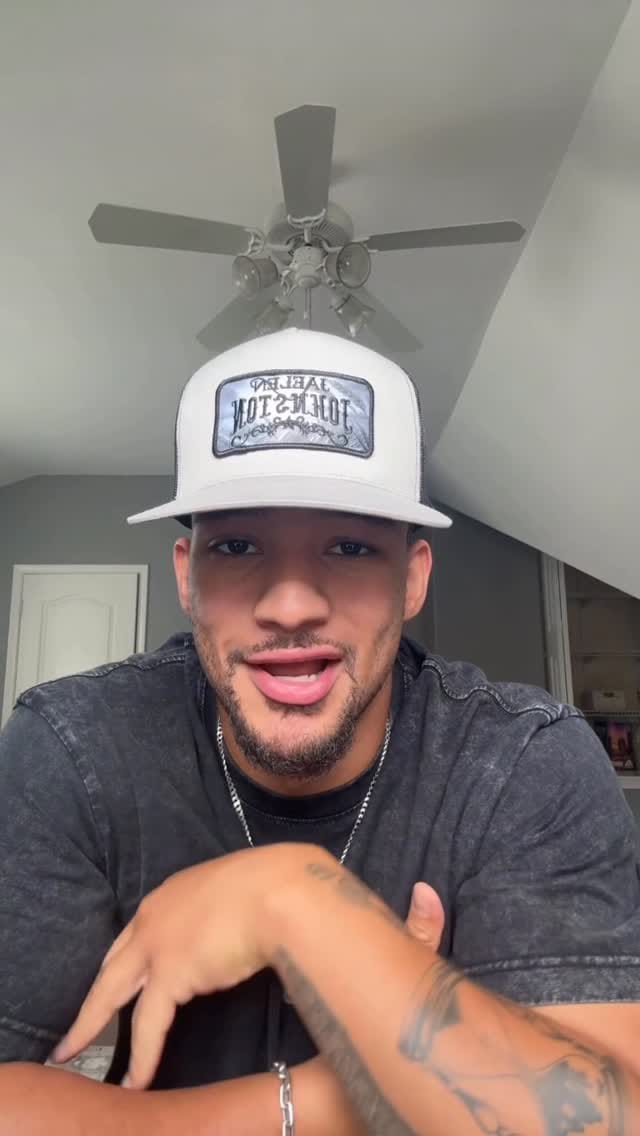 Post 4 by Jaelen Johnston on Instagram (video)