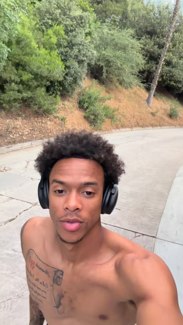 Post 7 by @ylnmike on Instagram (video)