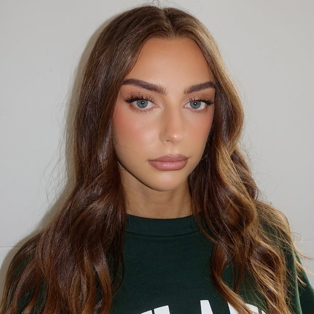 Post 7 by Anna Rae | Newcastle upon Tyne/ UK based makeup artist 🇬🇧 on Instagram (image)