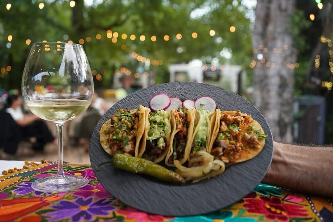 Post 2 by Pinches Tacos on Instagram (image)