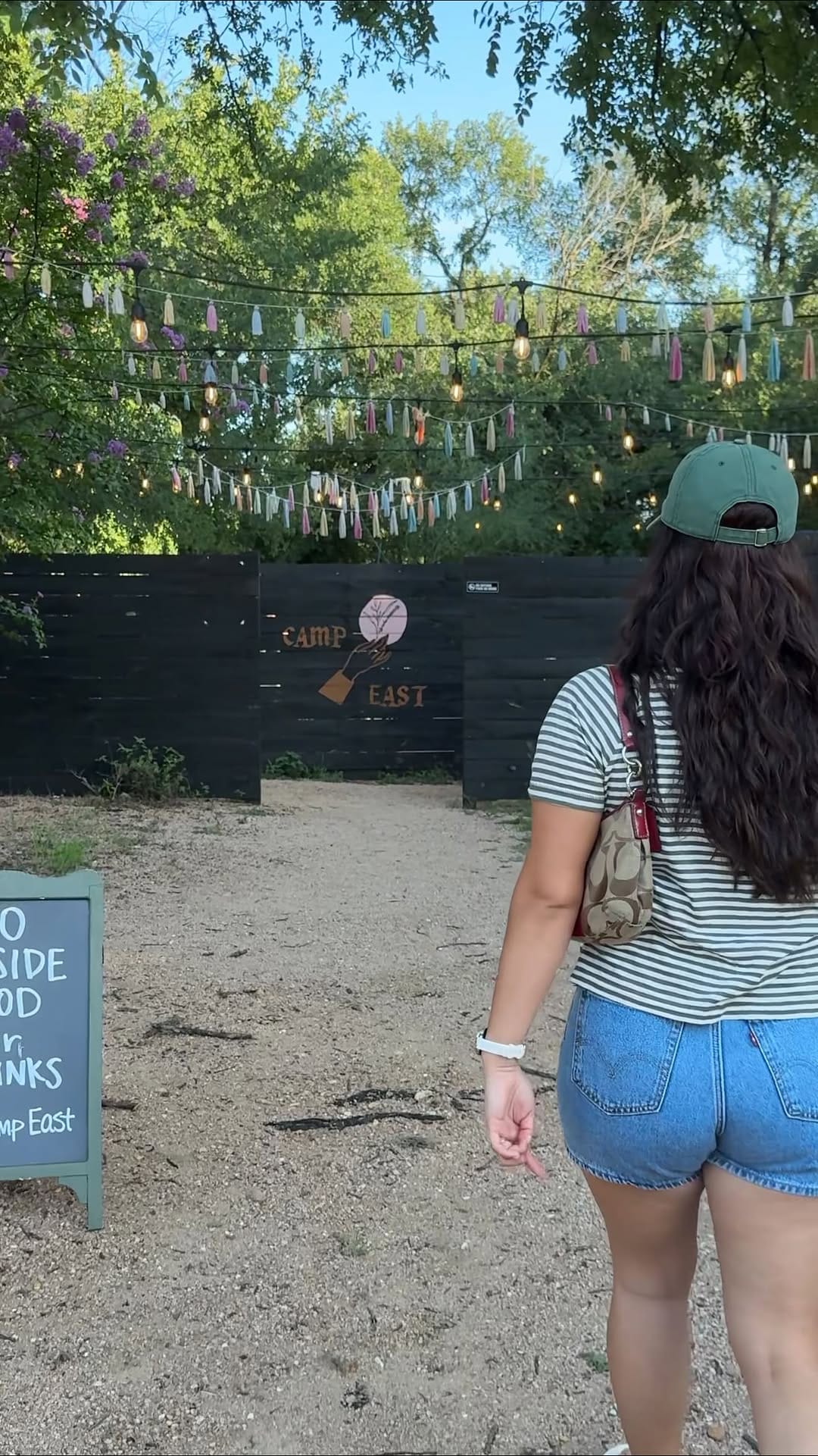 Post 4 by Pinches Tacos on Instagram (video)