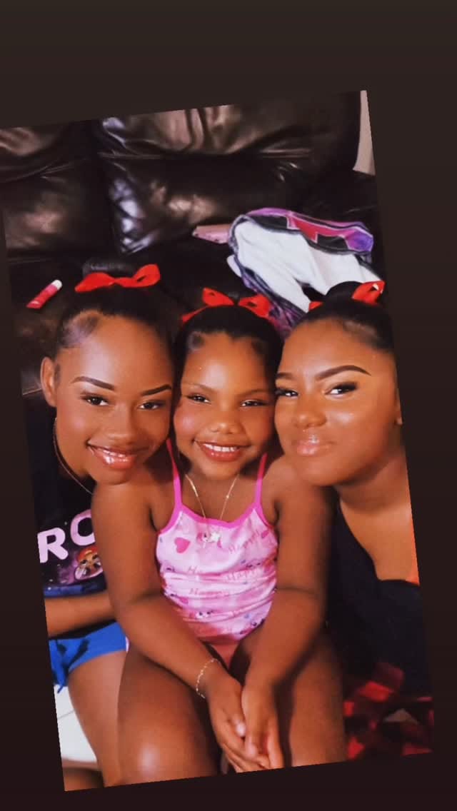 Post 7 by VICTORIA MINAJ on Instagram (video)