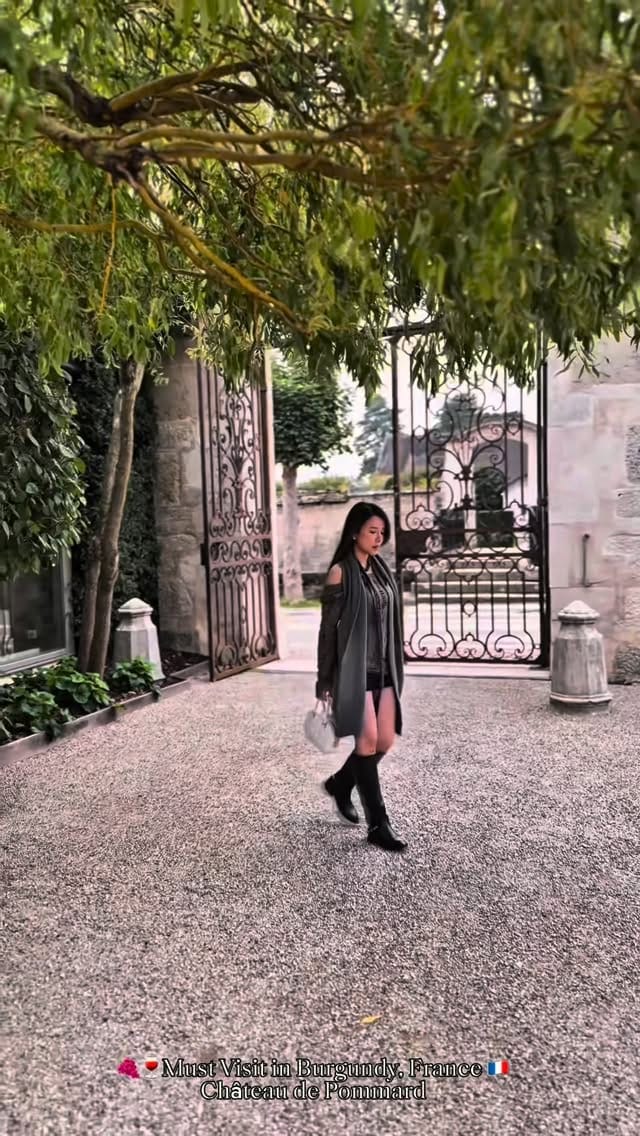 Post 2 by Littleblack on Instagram (video)