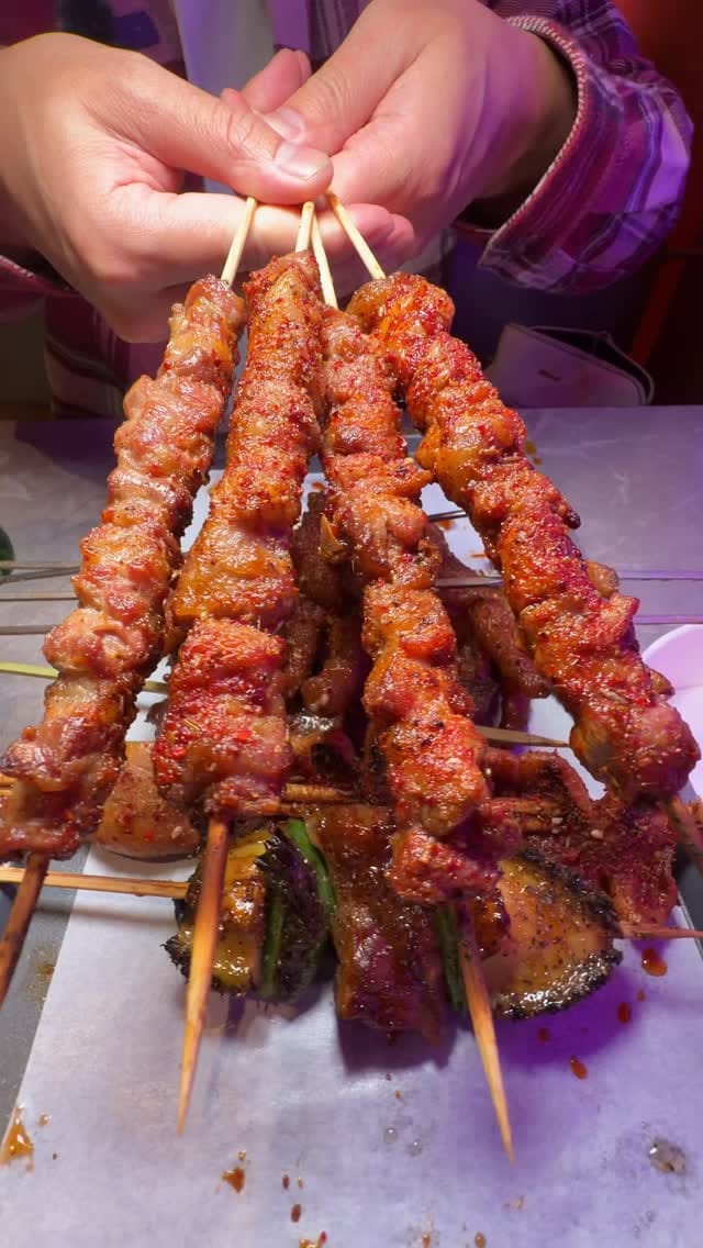 Post 5 by Tina Las Vegas Foodie on Instagram (video)