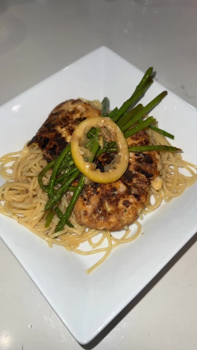 Post 6 by Elise •foodie on Instagram (video)