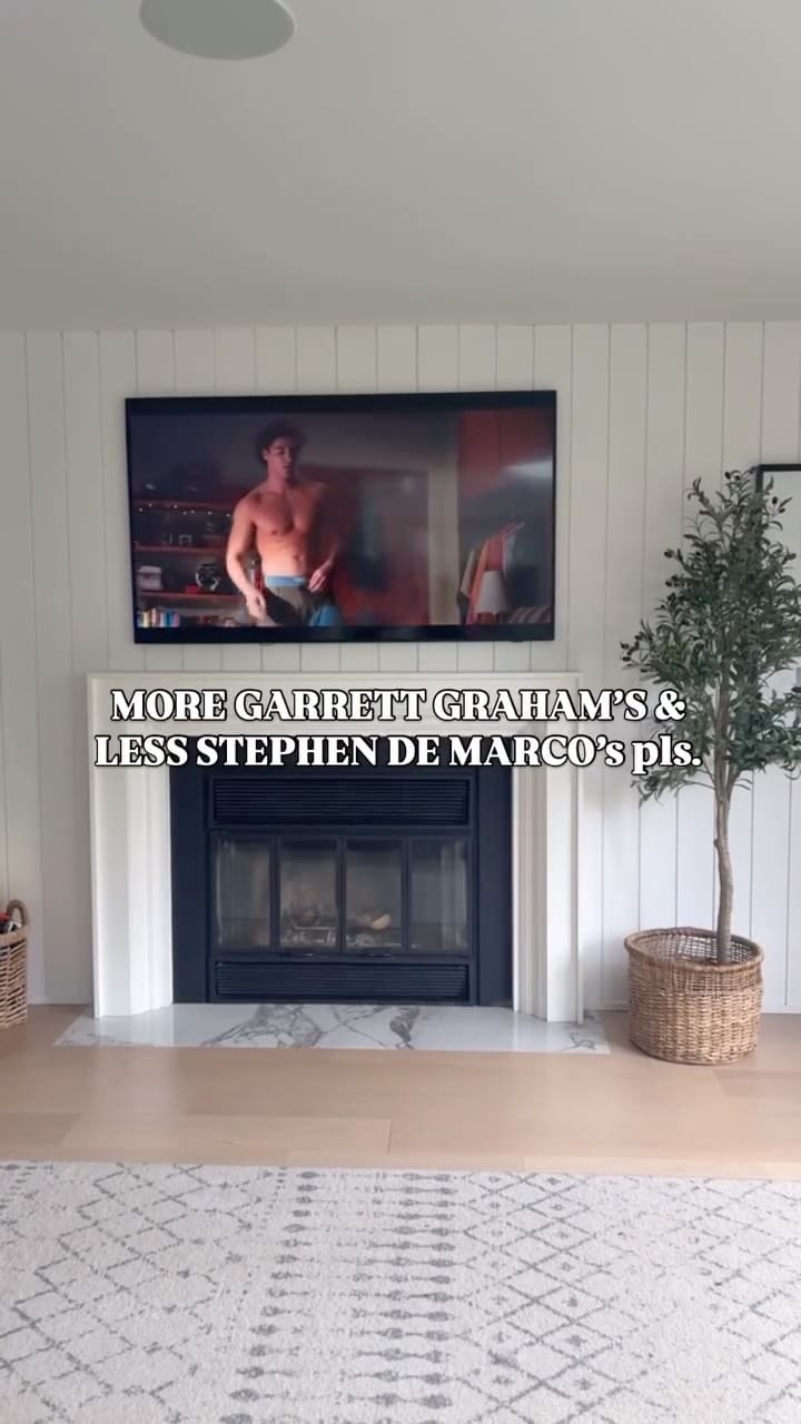Post 2 by Jessica Durant on Instagram (video)