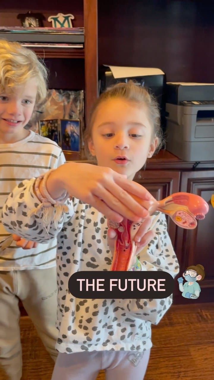 Post 10 by The Baby Maker - Dr Julian Escobar on Instagram (video)