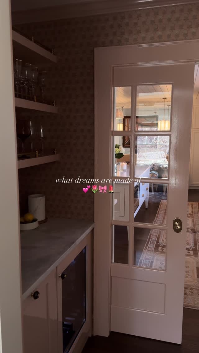 Post 6 by Hunter Hill Interiors on Instagram (video)