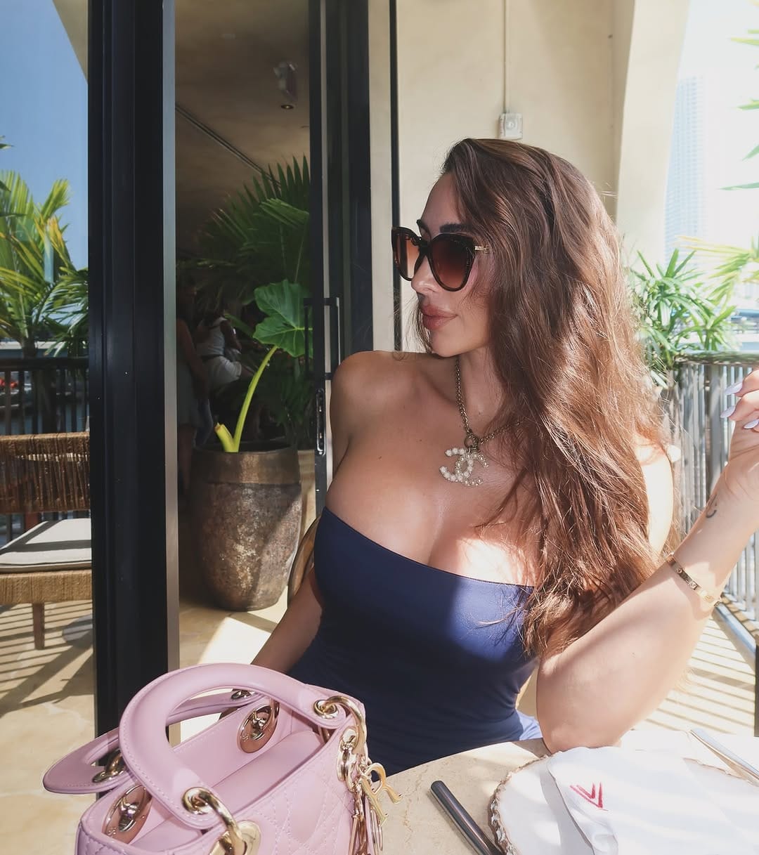 Post 9 by Mel 🇦🇲🇨🇦 on Instagram (carousel)