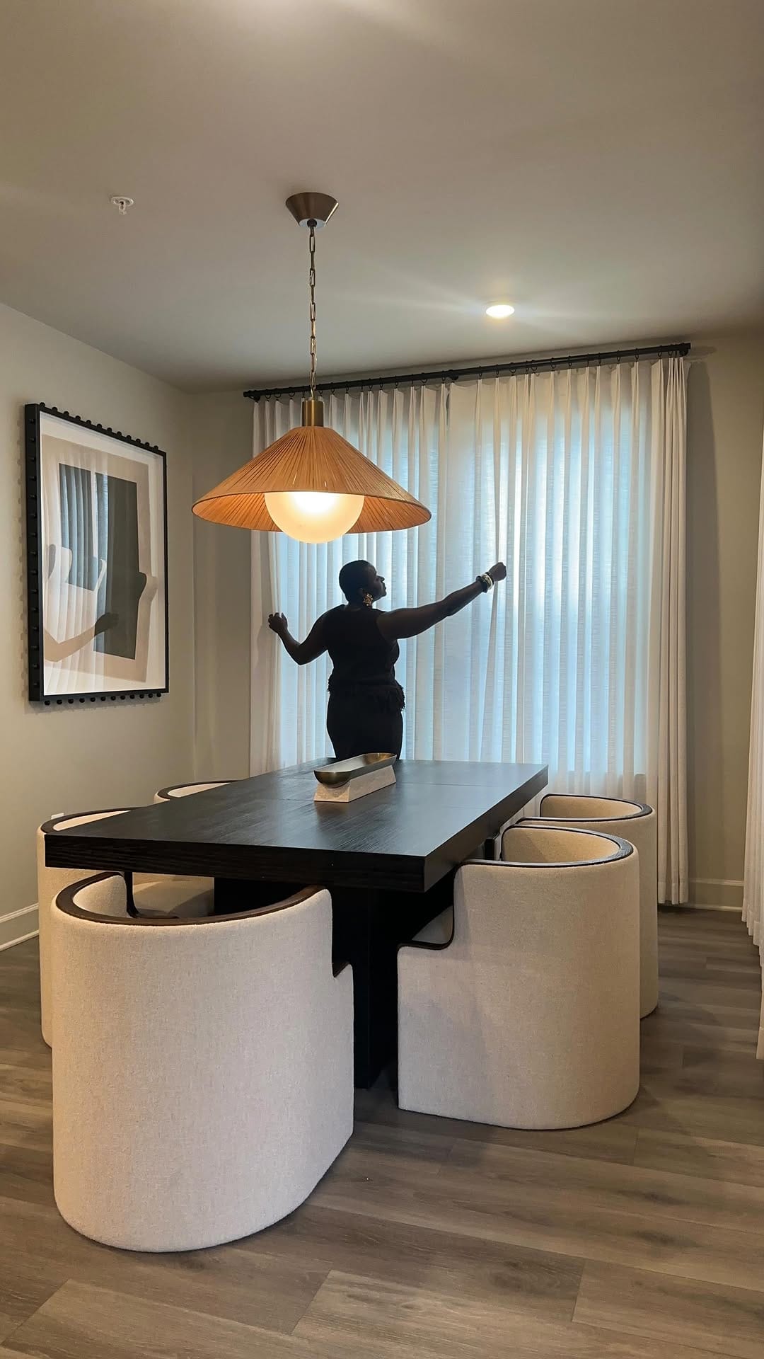 Post 7 by Décorelle | Luxury Interior Design | D.C. MD, VA & Beyond on Instagram (video)