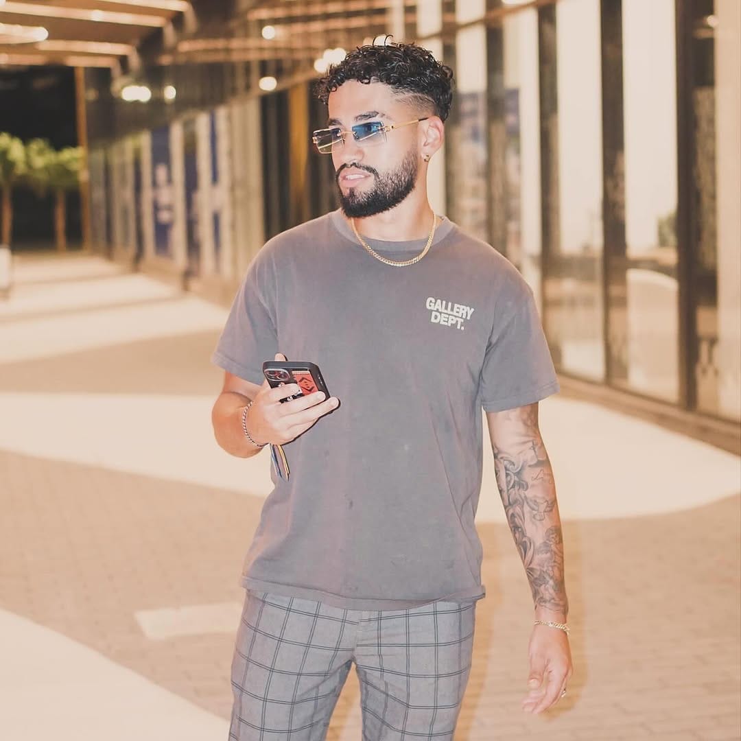 Post 7 by NICK 🇨🇴 | MIAMI VIP on Instagram (carousel)