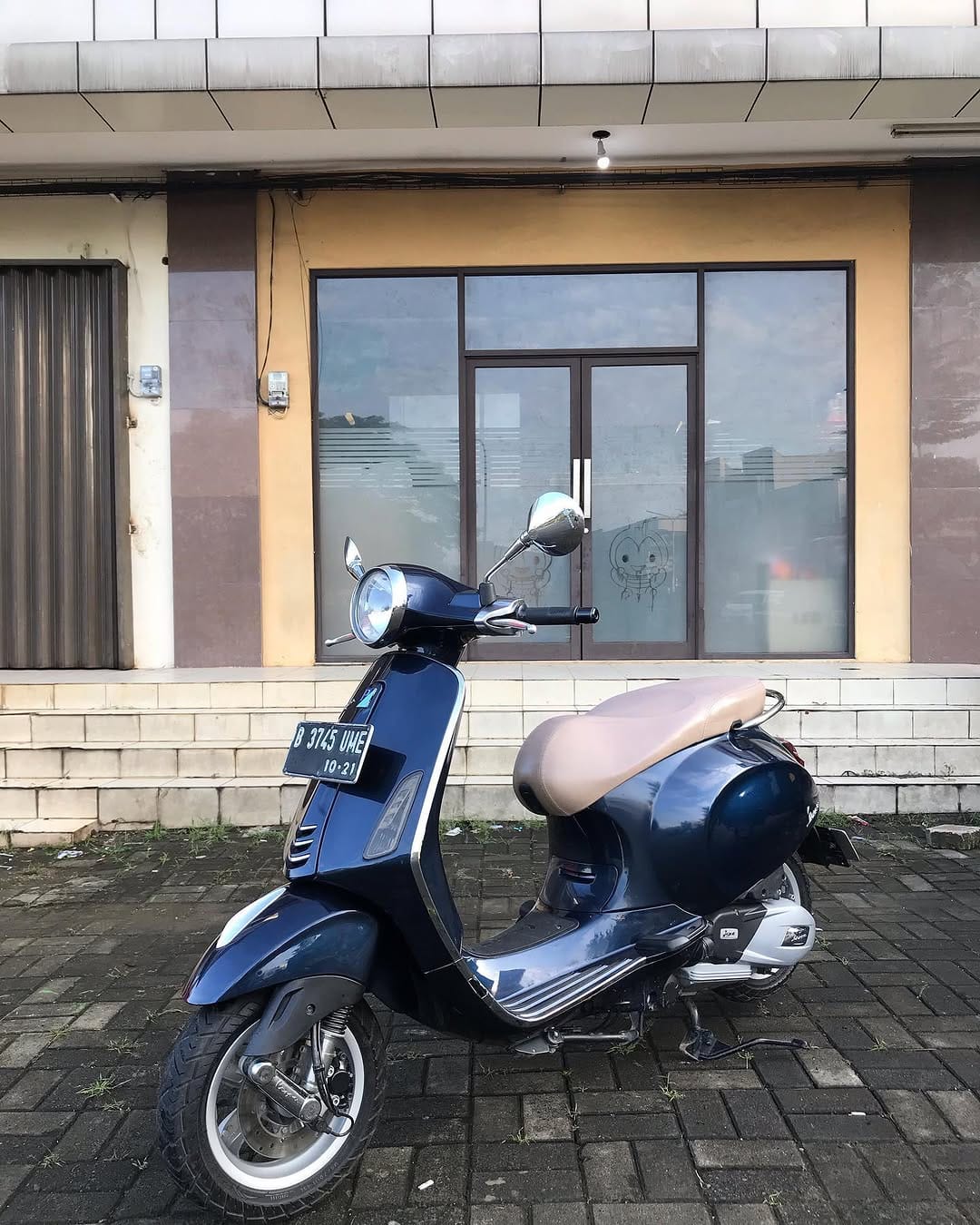 Post 6 by Botiko Vespa on Instagram (image)