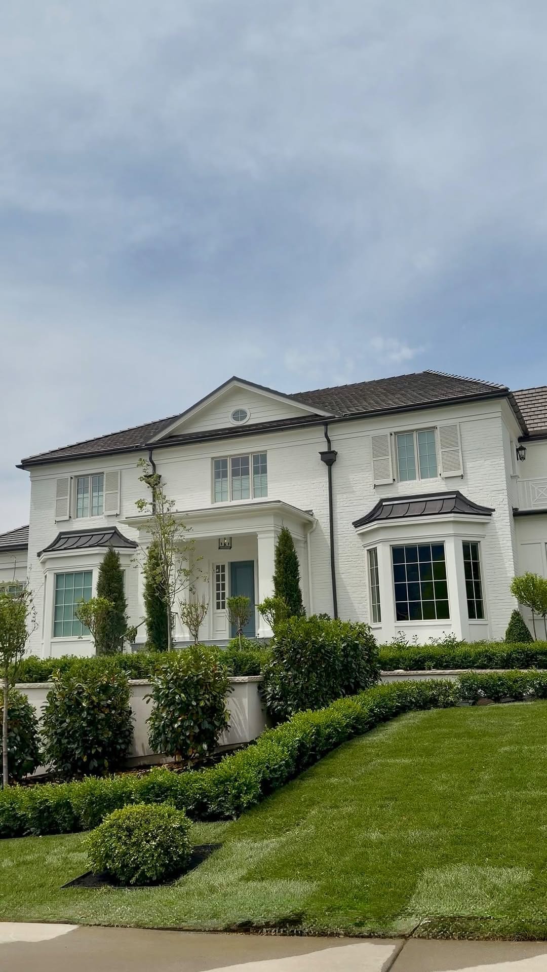 Post 1 by Lauren Oviatt | Interior Designer on Instagram (video)