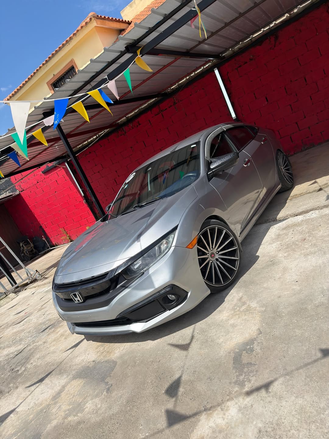 Post 4 by Cristopher Pérez  | vehiculos RD | Autos | Dealer on Instagram (carousel)